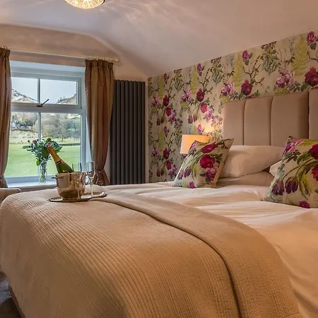 Raise View House Bed & Breakfast