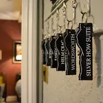 Raise View House Bed & Breakfast 4*