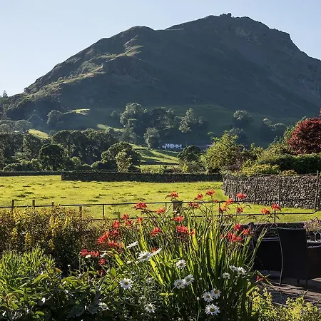 Raise View House Bed & Breakfast 4*